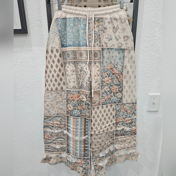 Sold Out! Boho Floral Contrast Ruffle Pants - Picture 2 of 6